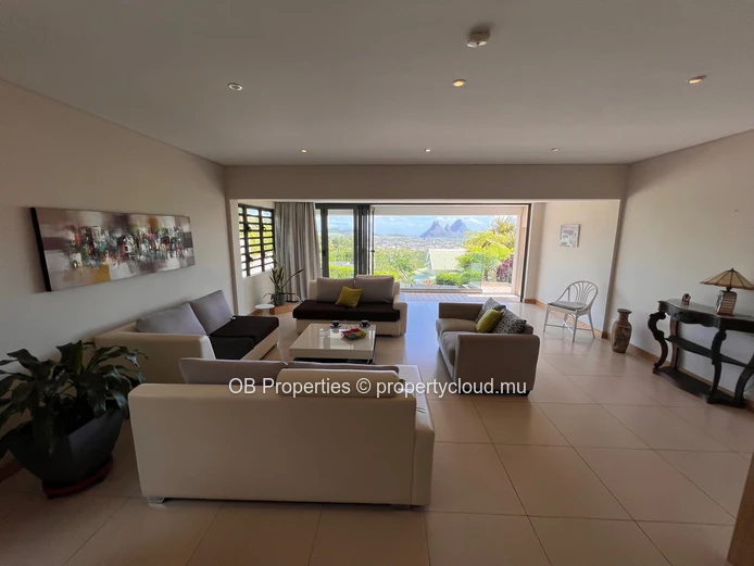 Charming and Spacious 4 bedroom house 