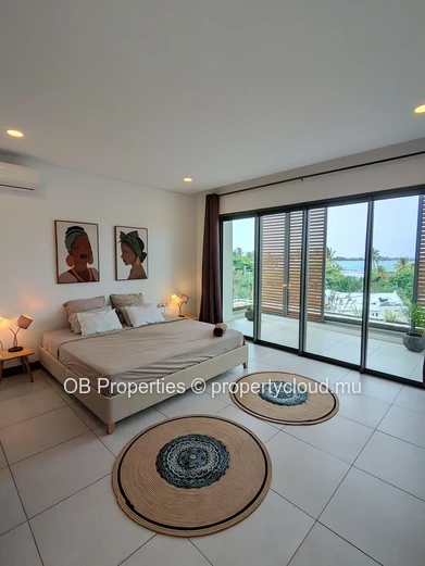 Exceptional 3-Bedroom Apartment with Sea View
