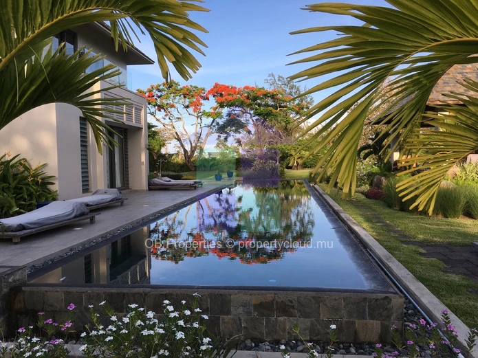 Stunning 4 Bedroom Villa 