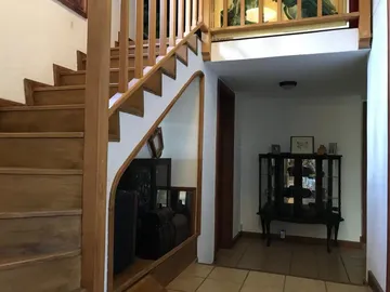 6 Bedroom Villa
