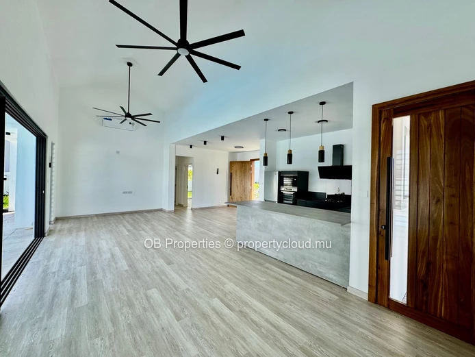 Stunning 3-Bedroom Villa