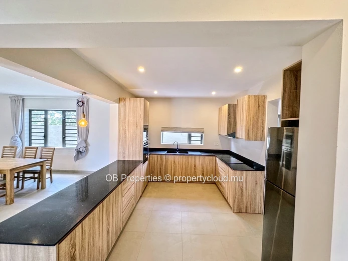 Spacious 3 bedroom Apt 