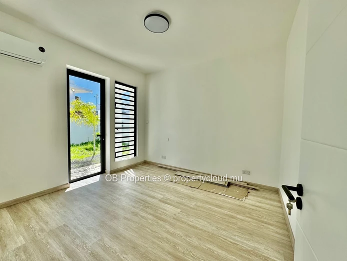 Stunning 3-Bedroom Villa