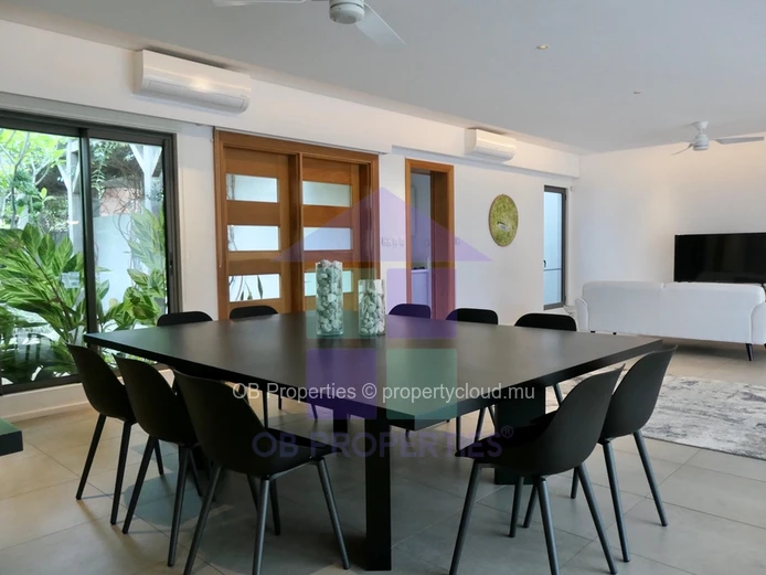 Stunning 4 Bedroom Villa 
