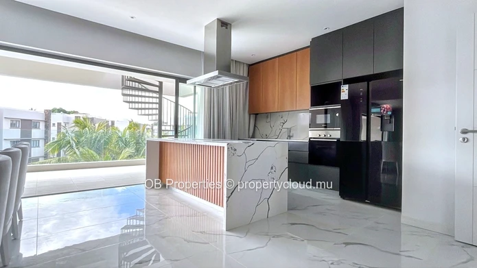 Luxurious 4 bedroom Penthouse 