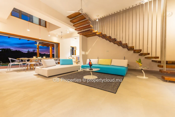 Prestigious 6 bedroom Villa