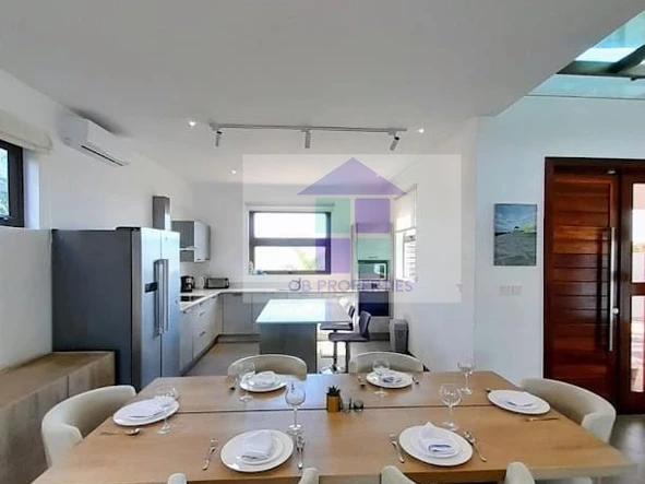4 Bedroom Villa