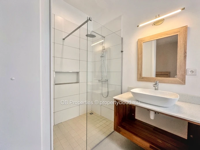 Spacious 3 bedroom Apt 