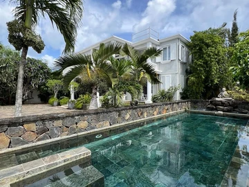 4 Bedroom Villa