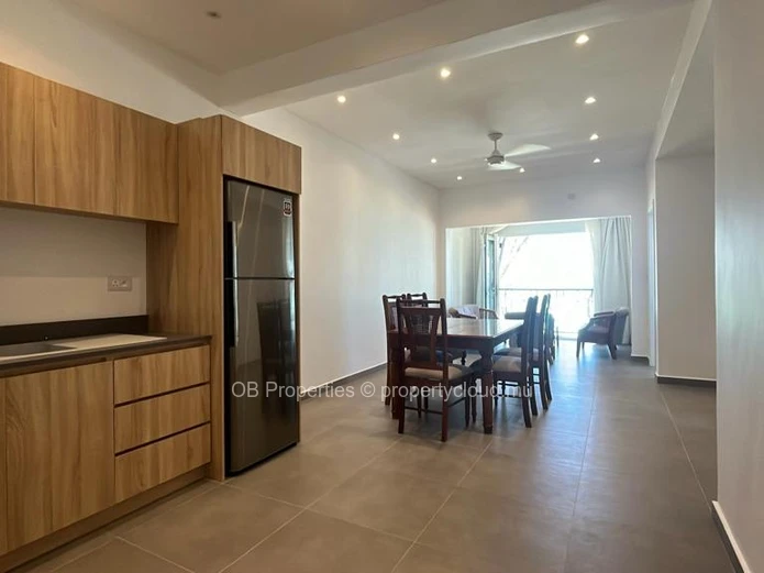 Superb 3 bedroom beach front apt