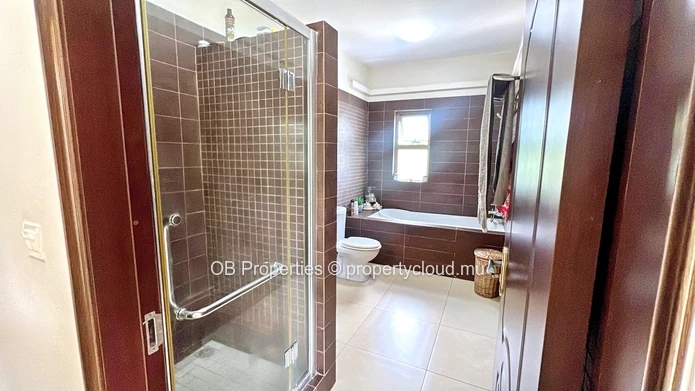 Elegant 3 Bedroom apt 