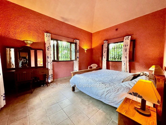 Exceptional Property in Floréal