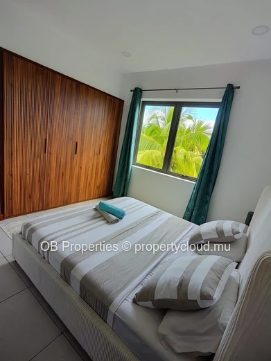 Exceptional 3-Bedroom Apartment with Sea View