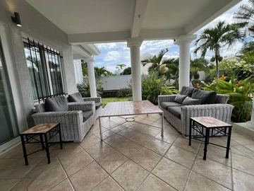 4 Bedroom Villa
