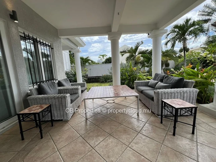 Stunning 4 bedroom Villa