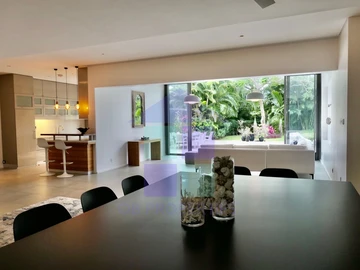 4 Bedroom Villa