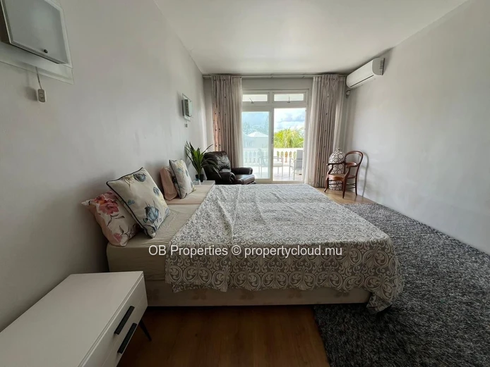 Stunning 4 bedroom Villa