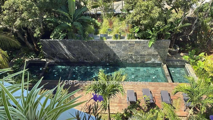 Exceptional 3-Bedroom Apartment with Sea View