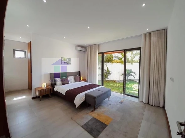 4 Bedroom Villa