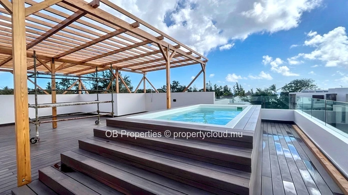 Luxurious 4 bedroom Penthouse 