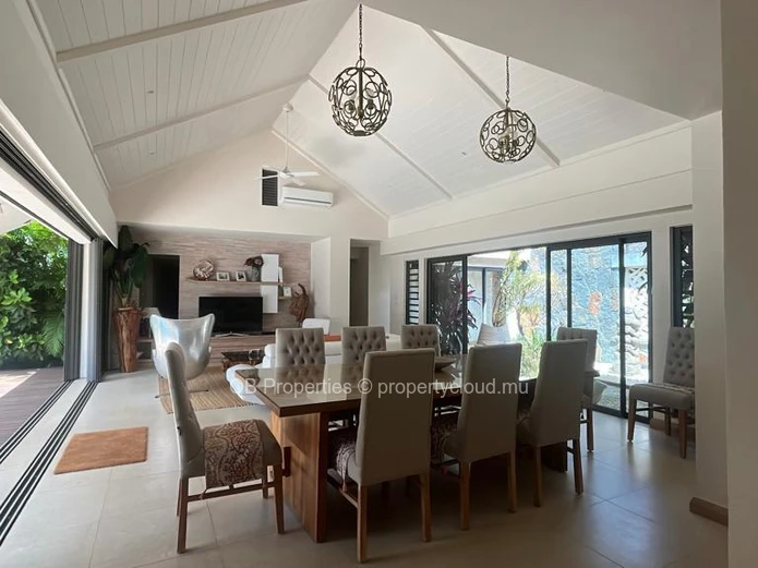 Luxurious & Stylish 4 bedroom property