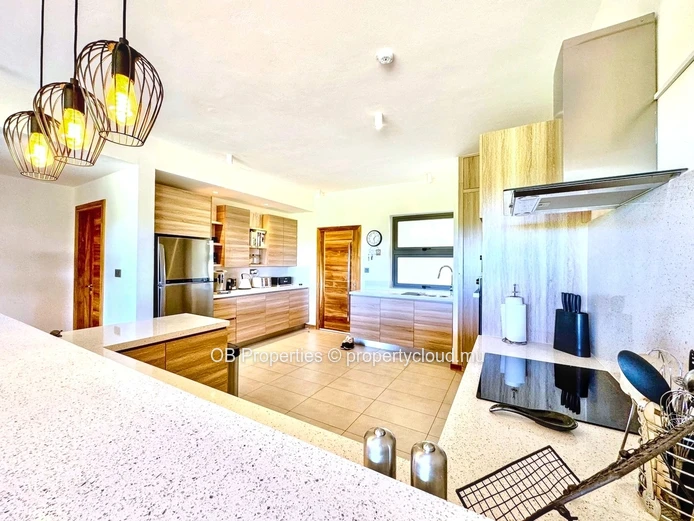 Spacious 3 bedroom apt 