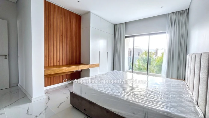 Luxurious 4 bedroom Penthouse 