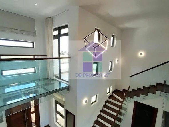 4 Bedroom Villa