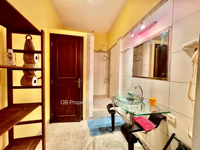 Exceptional Property in Floréal